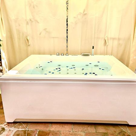 Frassinago Deluxe Suites-Bolognarooms Luaran gambar