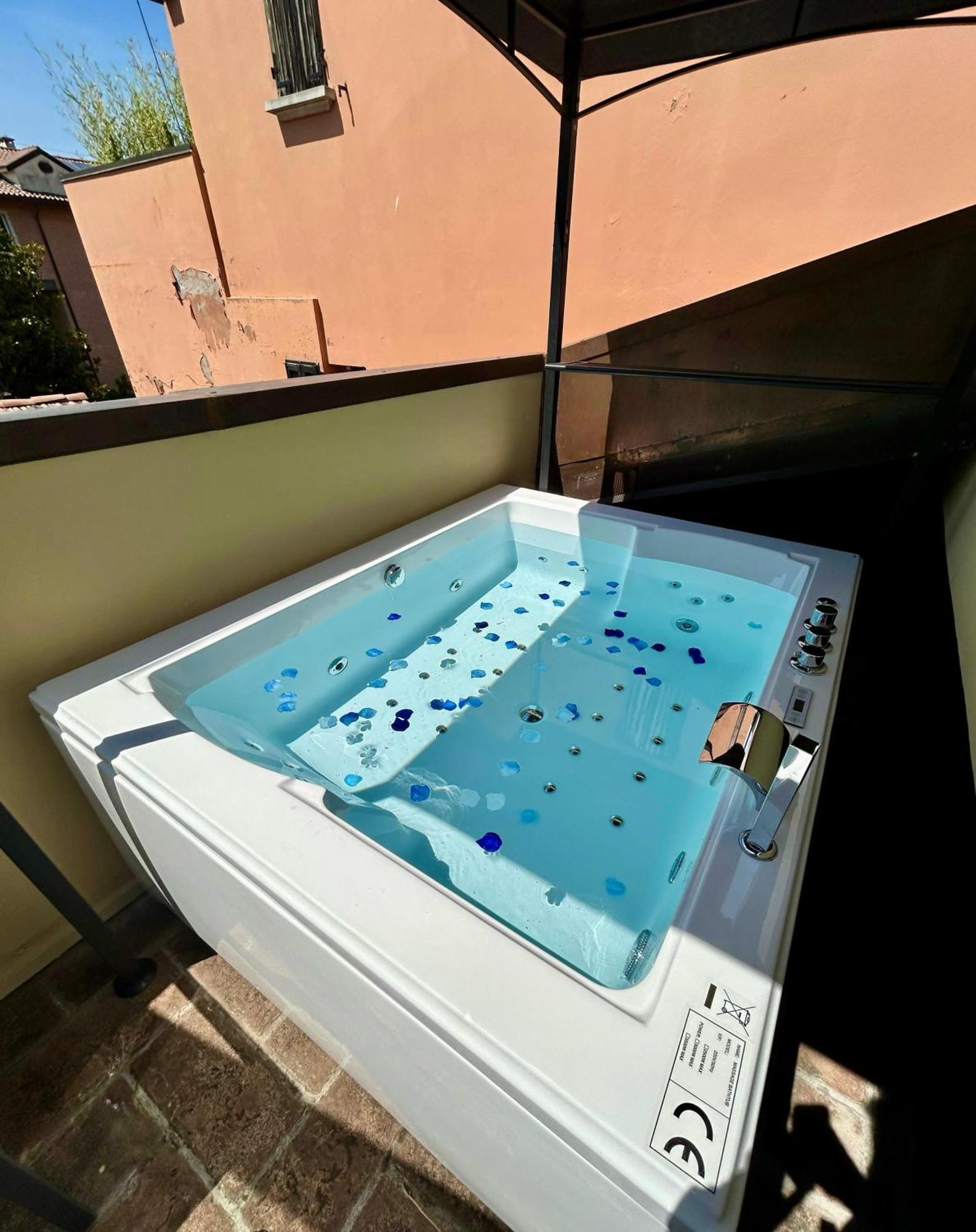 Frassinago Deluxe Suites-Bolognarooms Luaran gambar